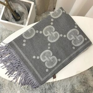 <AUTHENTIC>Gucci Scarf